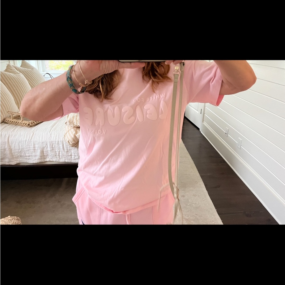 WHITE FOX.  SET. Pink tshirt and Sweatpants Set. L. Like new!!! - Picture 2 of 2